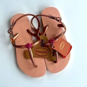 Havaianas Girls Lip Sandals!